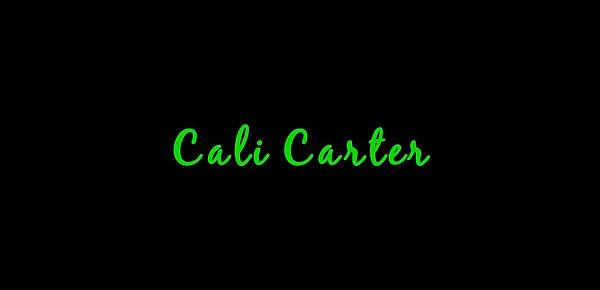  BUBBLE BUTT GYM SLUT CALI CARTER LOVES DOING CARDIO ON THE COCK!